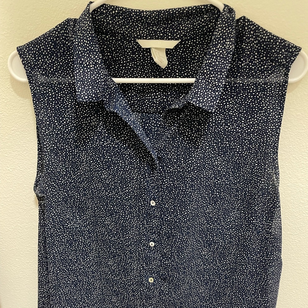 H&M Sleeveless Blouse